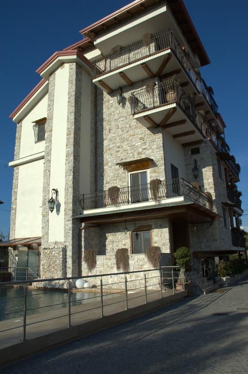 Clementina Hotel